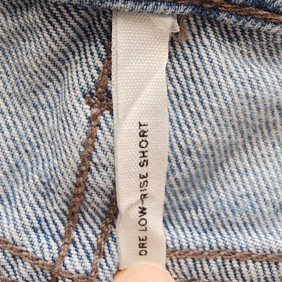rag & bone The Dre Low‑Rise Shortie Denim Shorts Size 24 Light Wash NWT - Picture 5 of 10